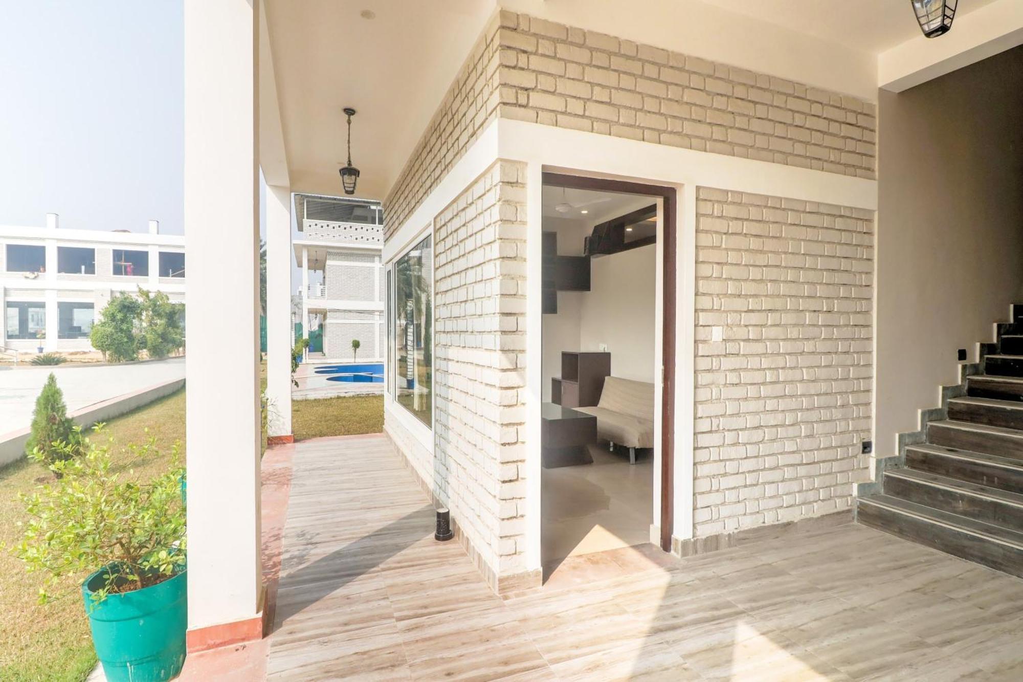 Townhouse Amaraa Farms Near Lulu Hypermarket Lucknow Extérieur photo