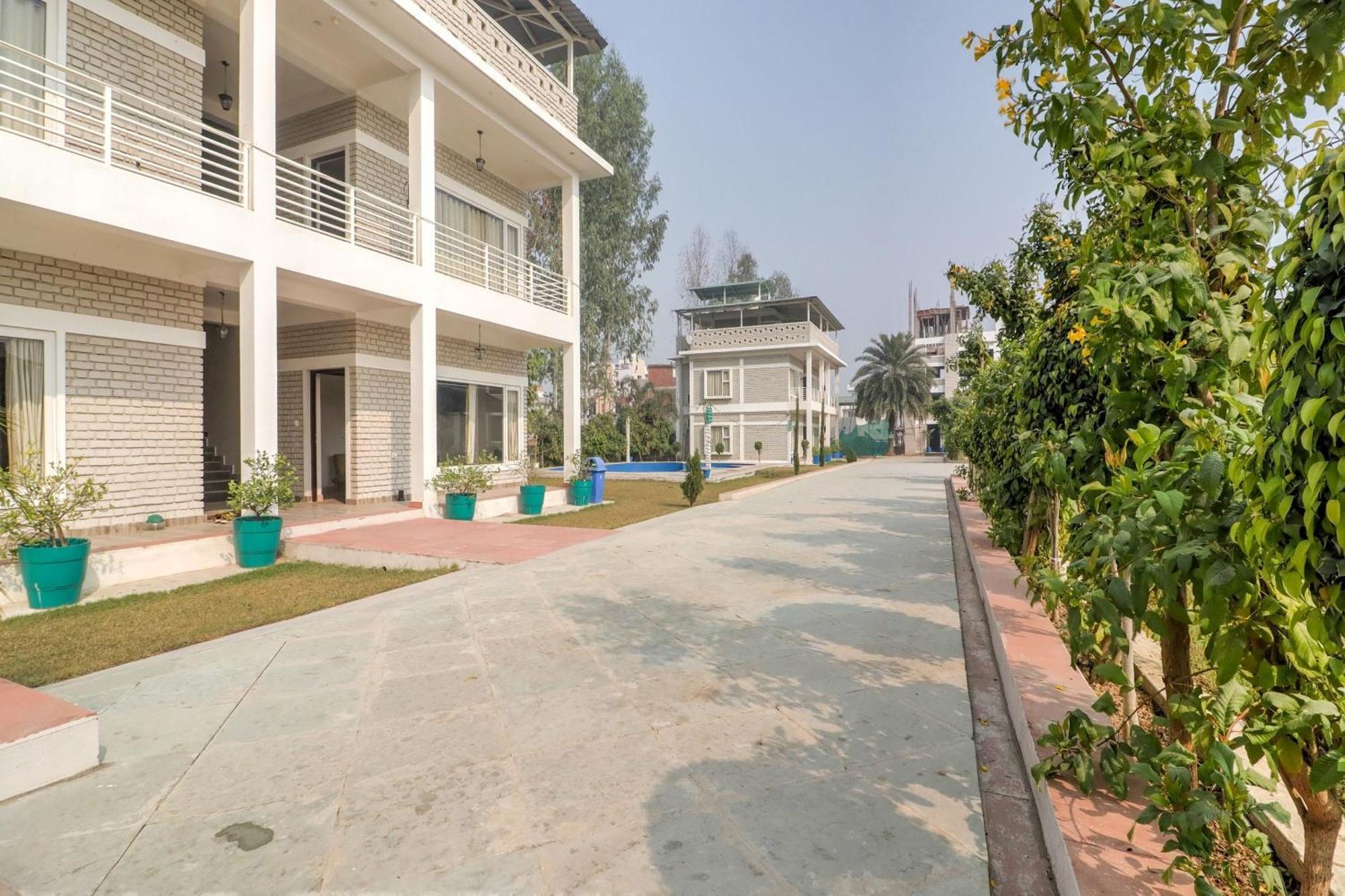 Townhouse Amaraa Farms Near Lulu Hypermarket Lucknow Extérieur photo