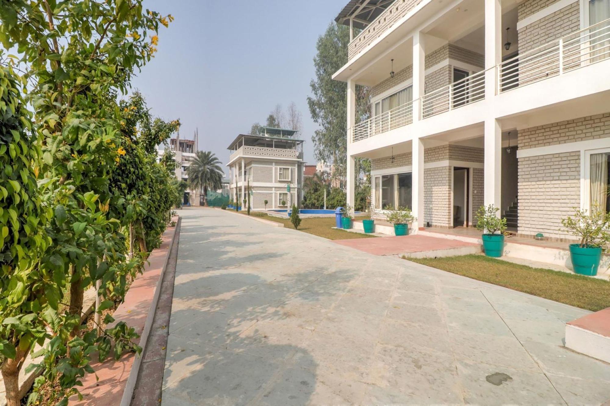 Townhouse Amaraa Farms Near Lulu Hypermarket Lucknow Extérieur photo