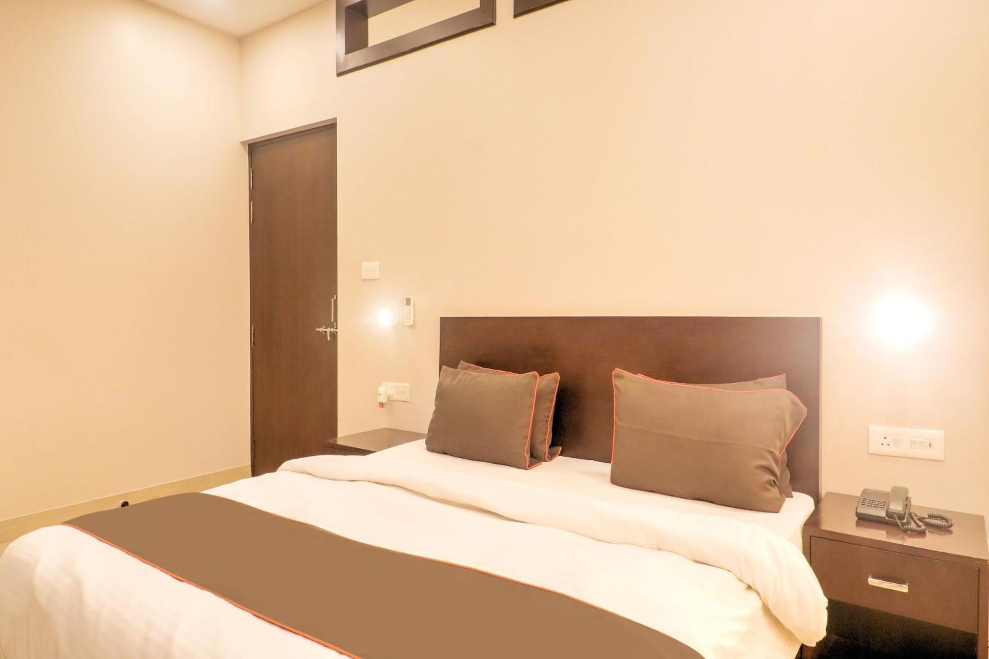 Townhouse Amaraa Farms Near Lulu Hypermarket Lucknow Extérieur photo