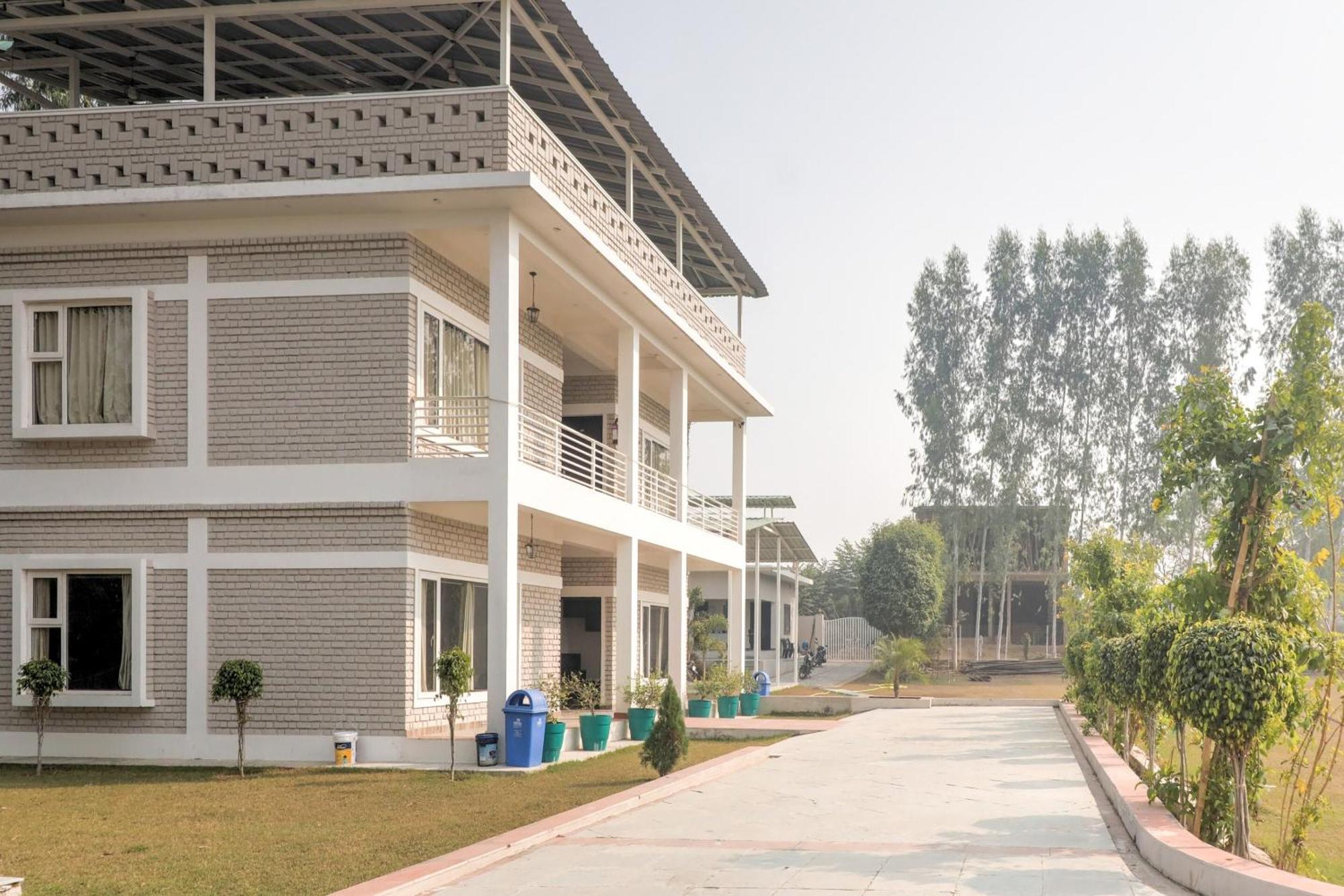 Townhouse Amaraa Farms Near Lulu Hypermarket Lucknow Extérieur photo