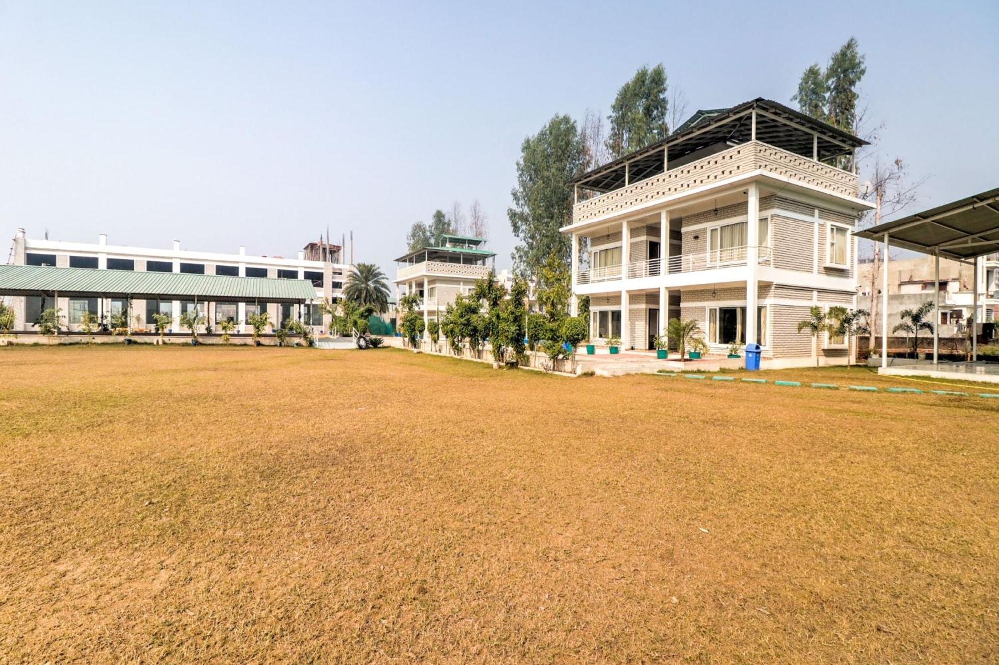 Townhouse Amaraa Farms Near Lulu Hypermarket Lucknow Extérieur photo